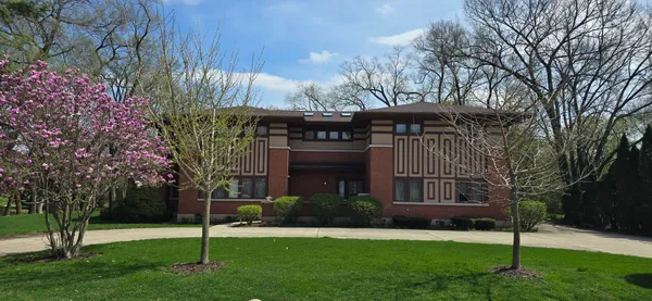 $1,290,000 | 3005 Coolidge Street, Oak Brook, IL 60523