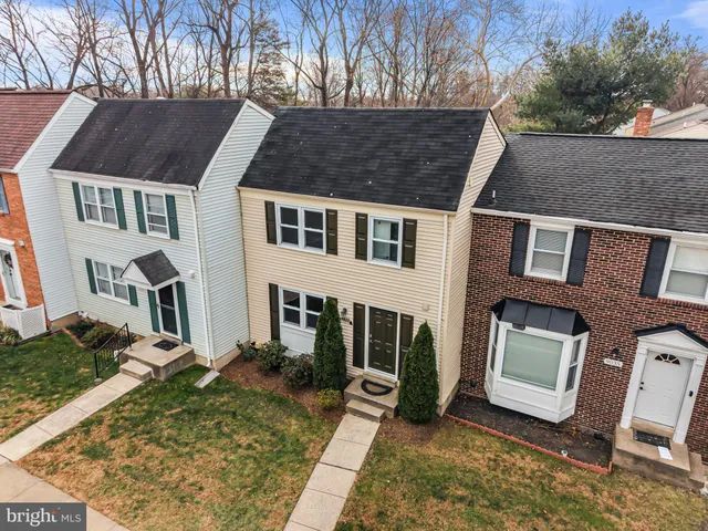 $625,000 | 9033 Piney Grove Drive, Fairfax, VA 22031