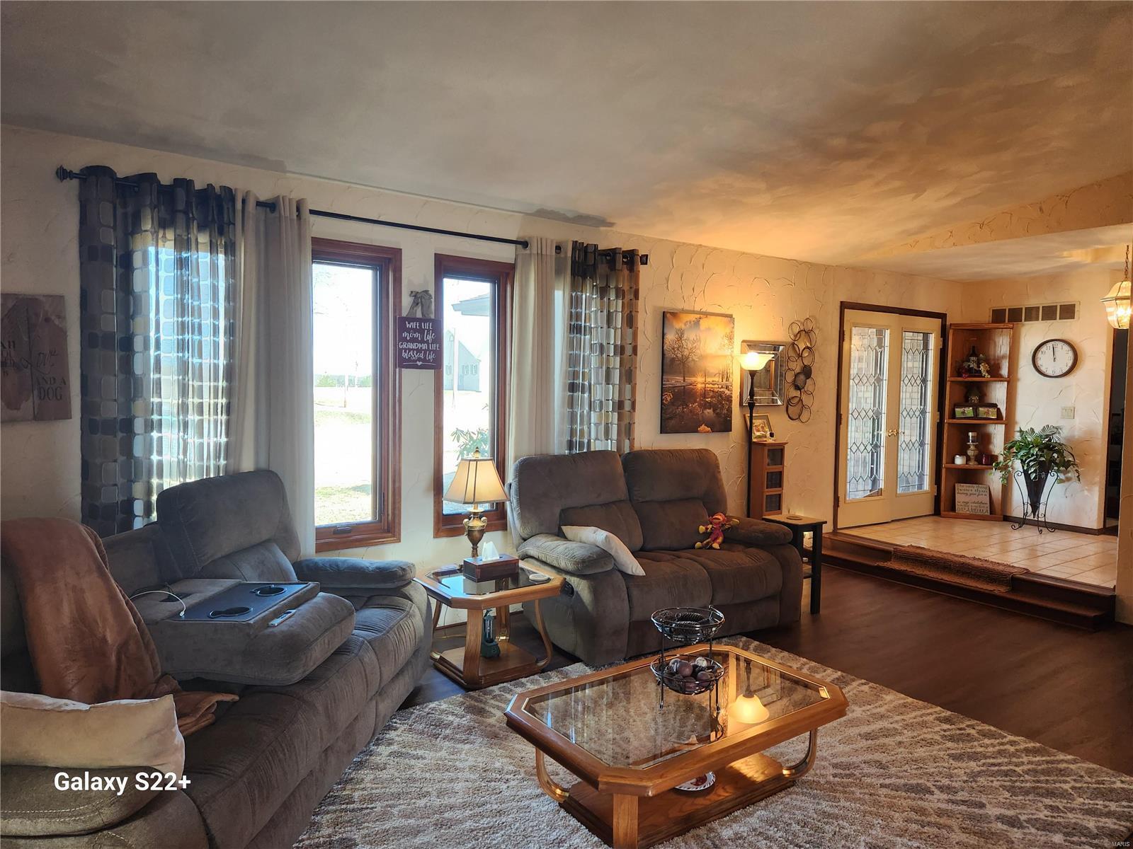 13042 Trestle Road Highland, IL 62249 - Photo 8 of 56