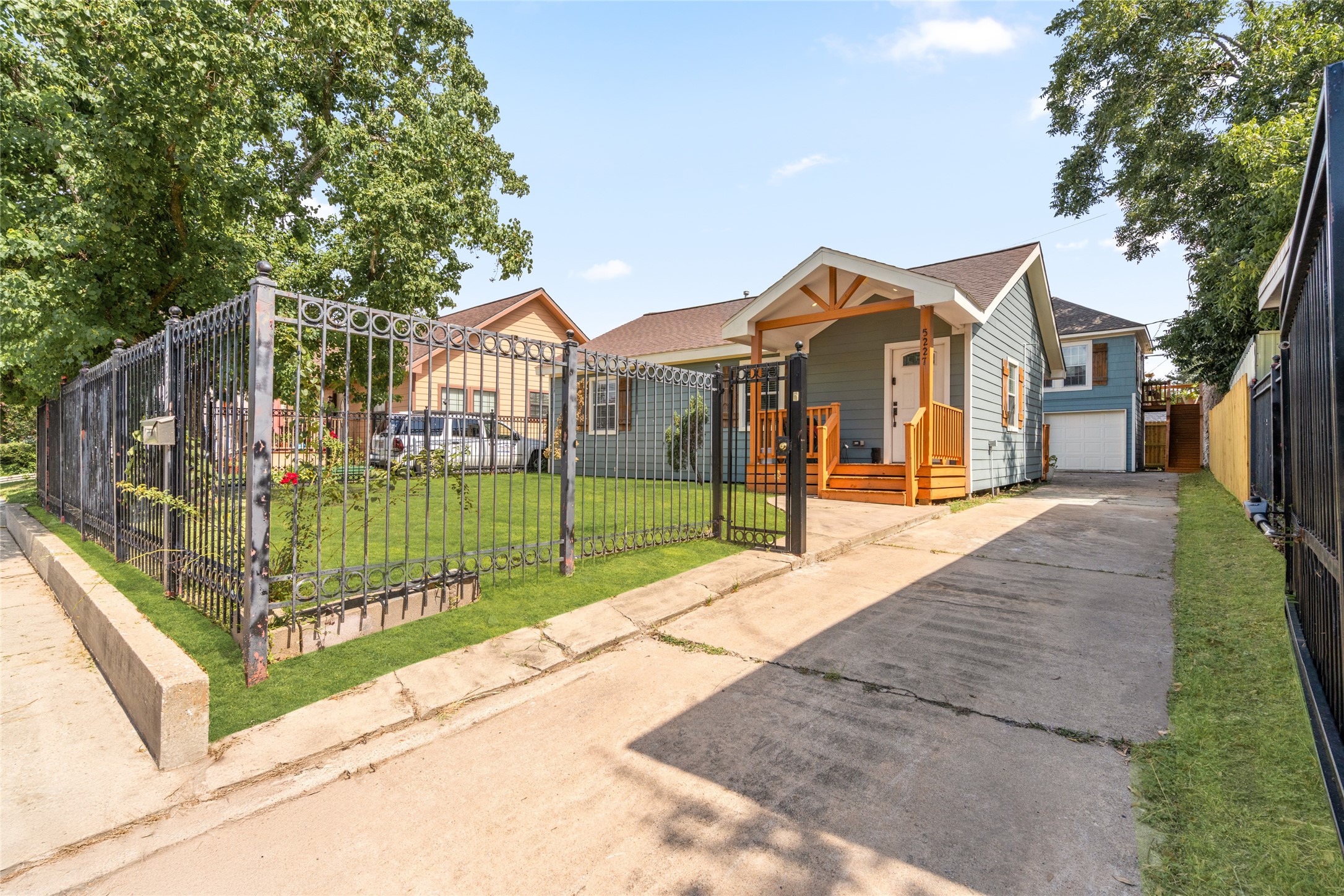 5227 Lawndale Street Houston, TX 77023 - Photo 31 of 32 a view of a house with a yard