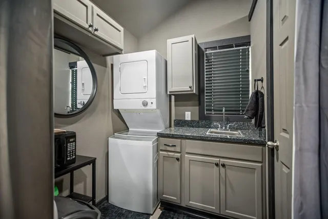 $259,000 | 1236 Riverside Drive, Palacios, TX 77465