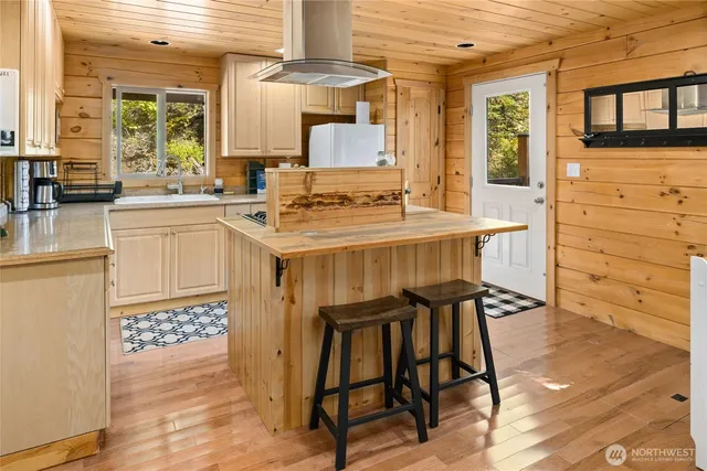 $554,950 | 131 RR Spur Road, Easton, WA 98925