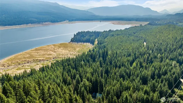 $554,950 | 131 RR Spur Road, Easton, WA 98925