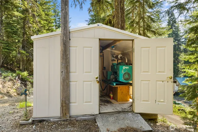 $554,950 | 131 RR Spur Road, Easton, WA 98925