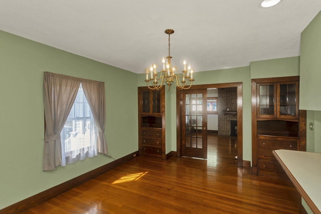 57 Lyndale Street Springfield, MA 01108 - Photo 14 of 40