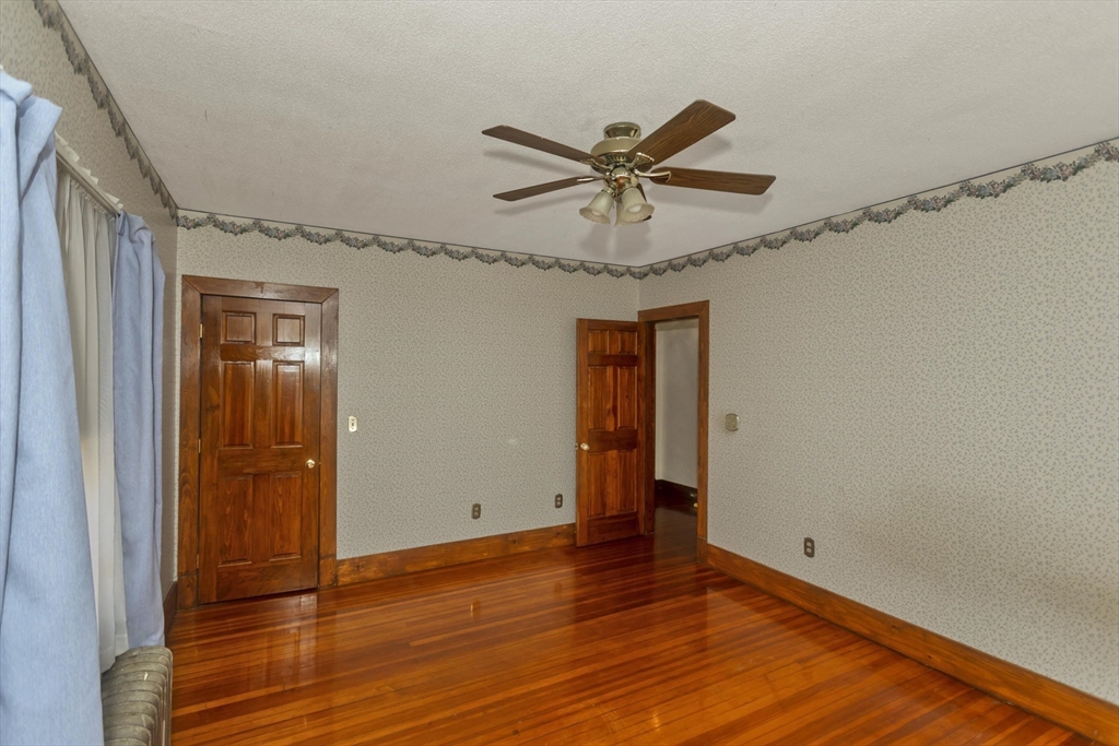 57 Lyndale Street Springfield, MA 01108 - Photo 21 of 40