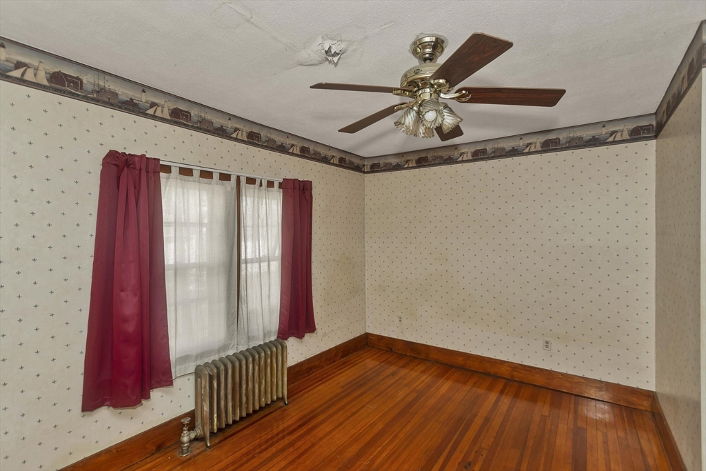 57 Lyndale Street Springfield, MA 01108 - Photo 25 of 40