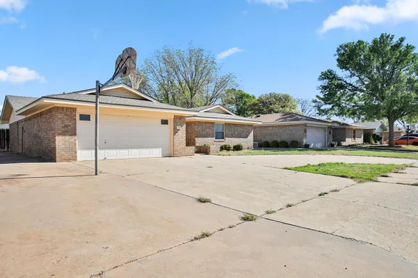 $149,000 | 1303 East Waco Street, Brownfield, TX 79316