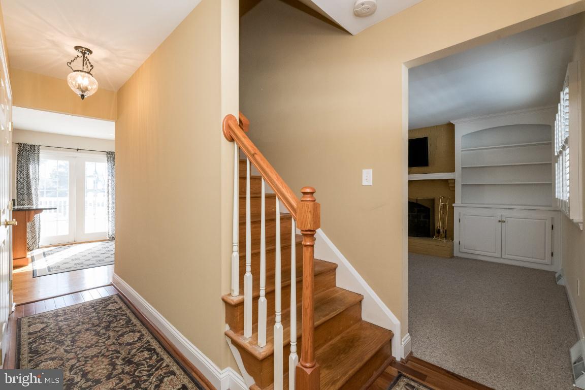 16135 York Road Sparks, MD 21152 - Photo 5 of 58 Entry