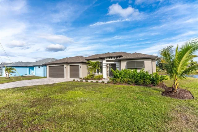 $600,000 | 855 Rotonda Circle, Rotonda West, FL 33947