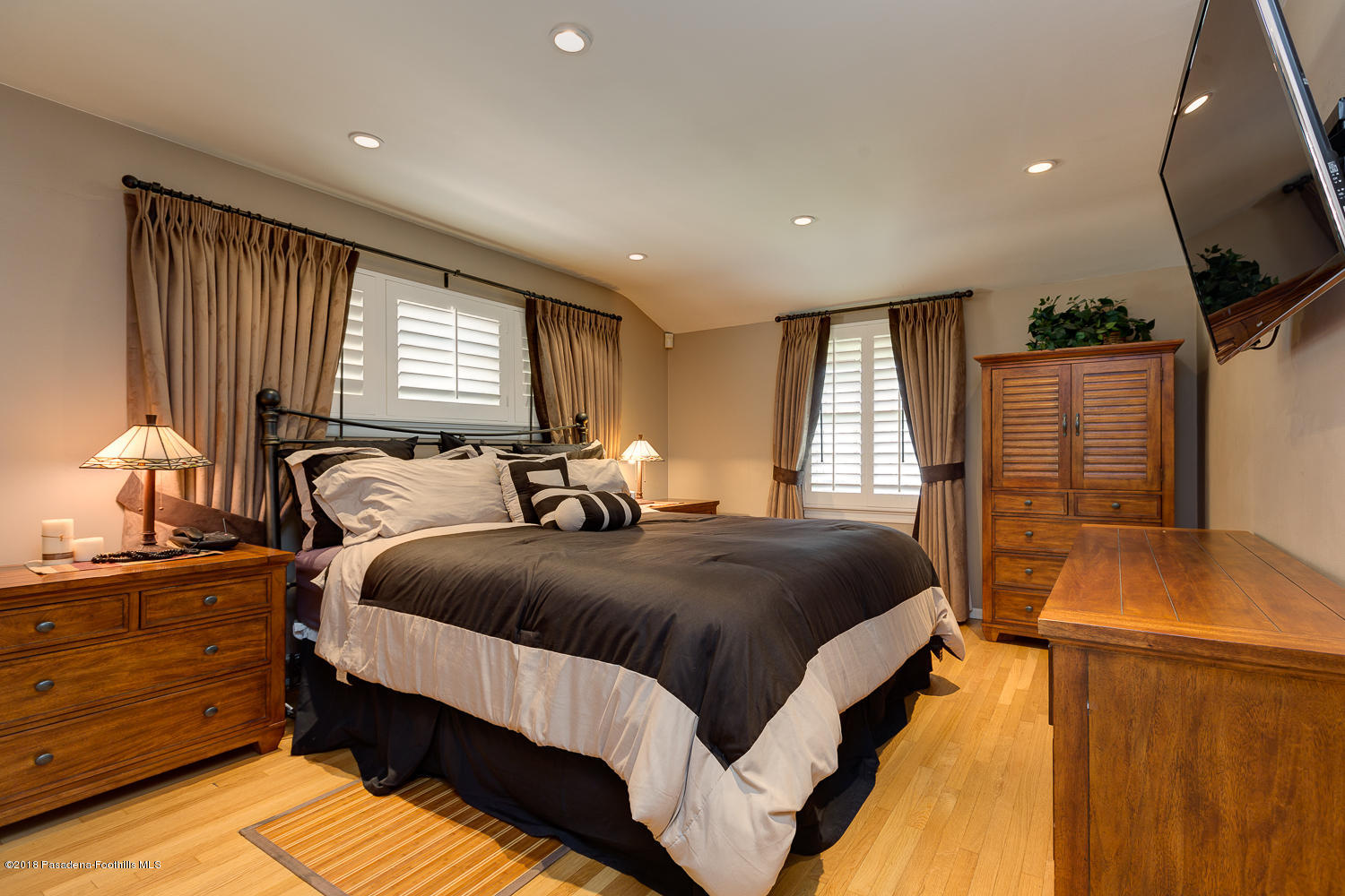 2591 Catherine Road Altadena, CA 91001 - Photo 14 of 23 egpimaging_2591Catherine_014_MLS