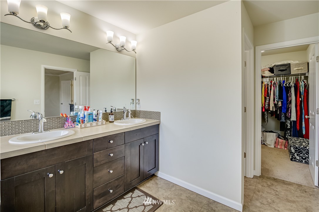 17814 Southeast 189th Street Renton, WA 98058 - Photo 14 of 31 Gallery Image 14
