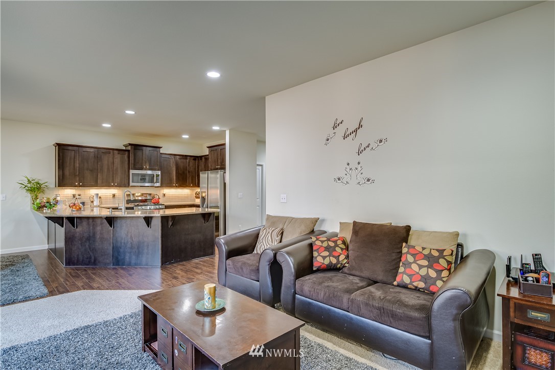 17814 Southeast 189th Street Renton, WA 98058 - Photo 7 of 31 Gallery Image 7