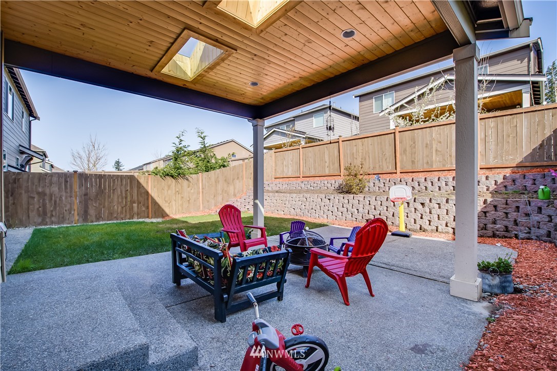 17814 Southeast 189th Street Renton, WA 98058 - Photo 9 of 31 Gallery Image 9