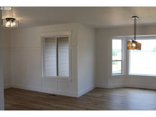 $1,250,000 | 23062 Southwest Byers Lk Terrace, Sherwood, OR 97140