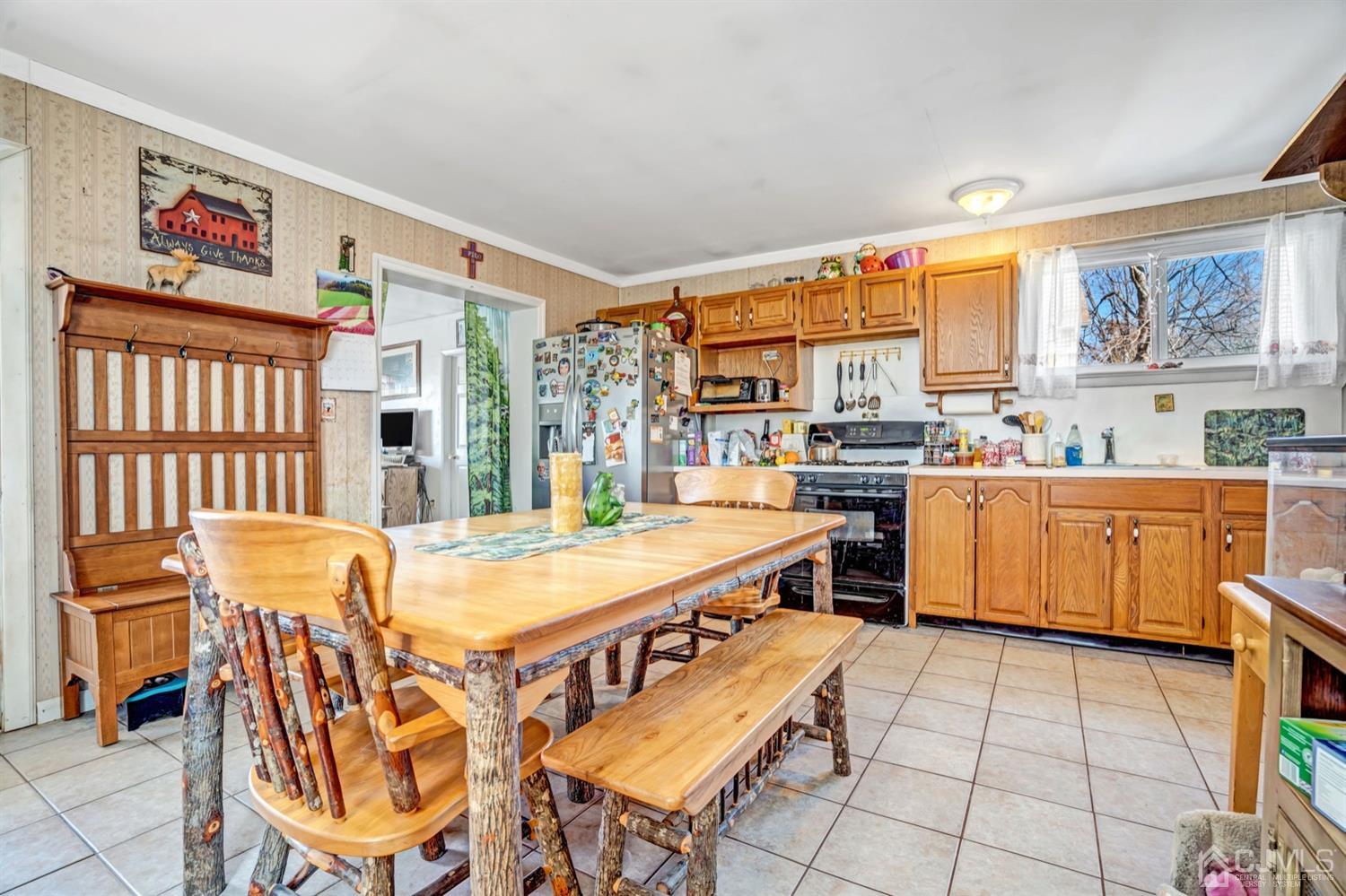 1624 Holly Road North Brunswick, NJ 08902 - Photo 14 of 20 Gallery Image 14