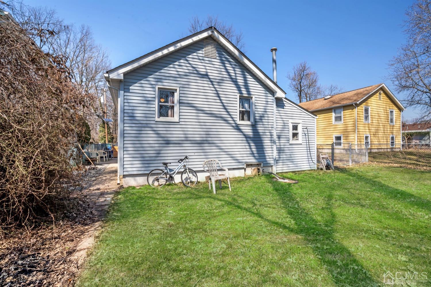 1624 Holly Road North Brunswick, NJ 08902 - Photo 17 of 20 Gallery Image 17