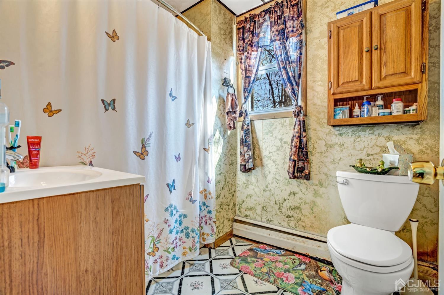 1624 Holly Road North Brunswick, NJ 08902 - Photo 10 of 20 Gallery Image 10
