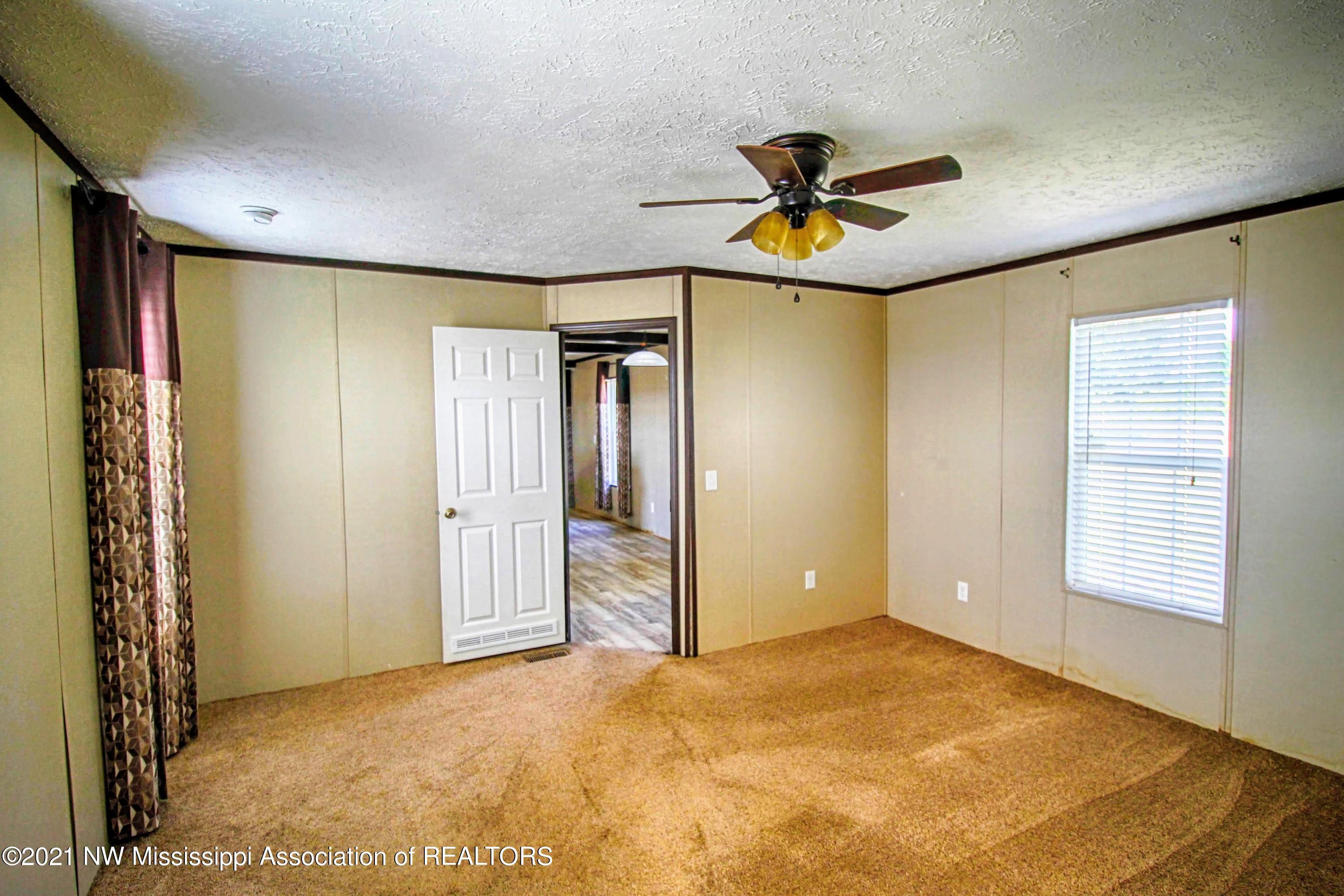 7090 Dubbs Road Dundee, MS 38626 - Photo 11 of 17 Master Bedroom