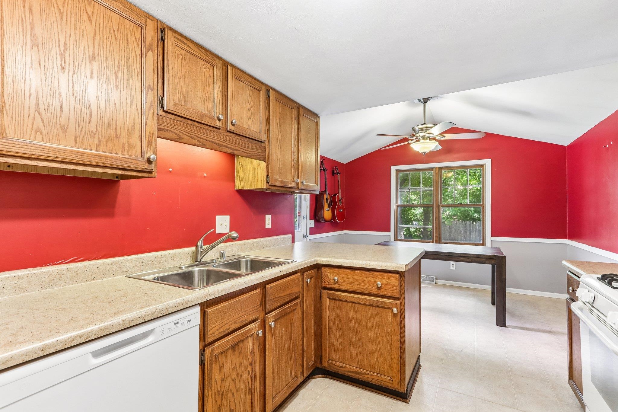 7113 South S Middleton, WI 53562 - Photo 14 of 46