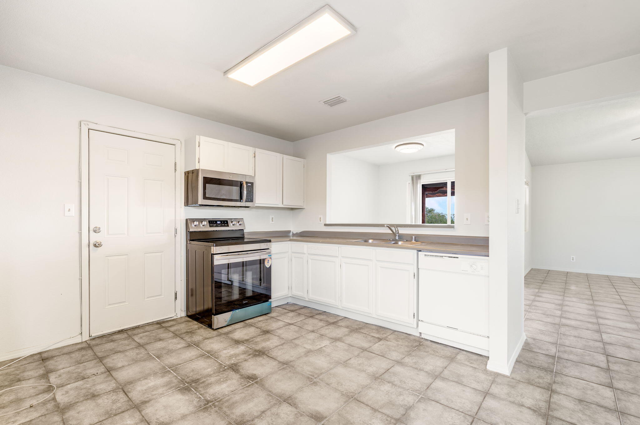 4538 Zirconia Drive Northeast Rio Rancho, NM 87124 - Photo 13 of 35 Gallery Image 13
