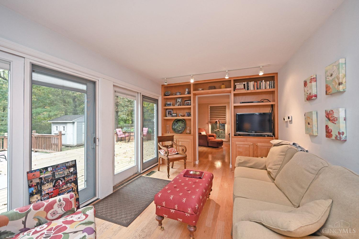 6058 Stirrup Road Cincinnati, OH 45244 - Photo 12 of 50 Gallery Image 12