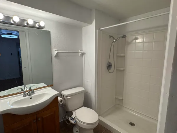 $900 | 2708 20th Street, Unit REAR, Lubbock, TX 79410