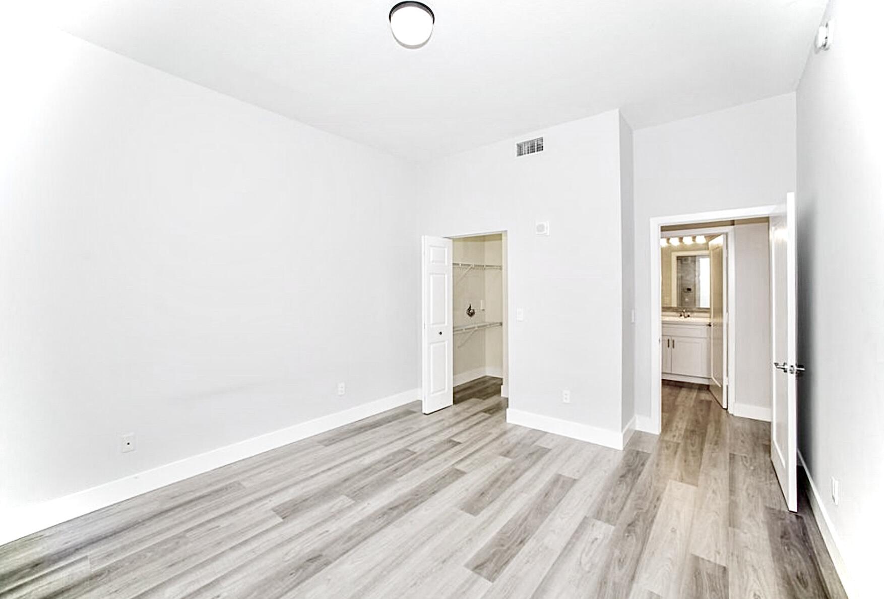 233 South Federal Highway, Unit LPH12 Boca Raton, FL 33432 - Photo 9 of 23 IMG-4694