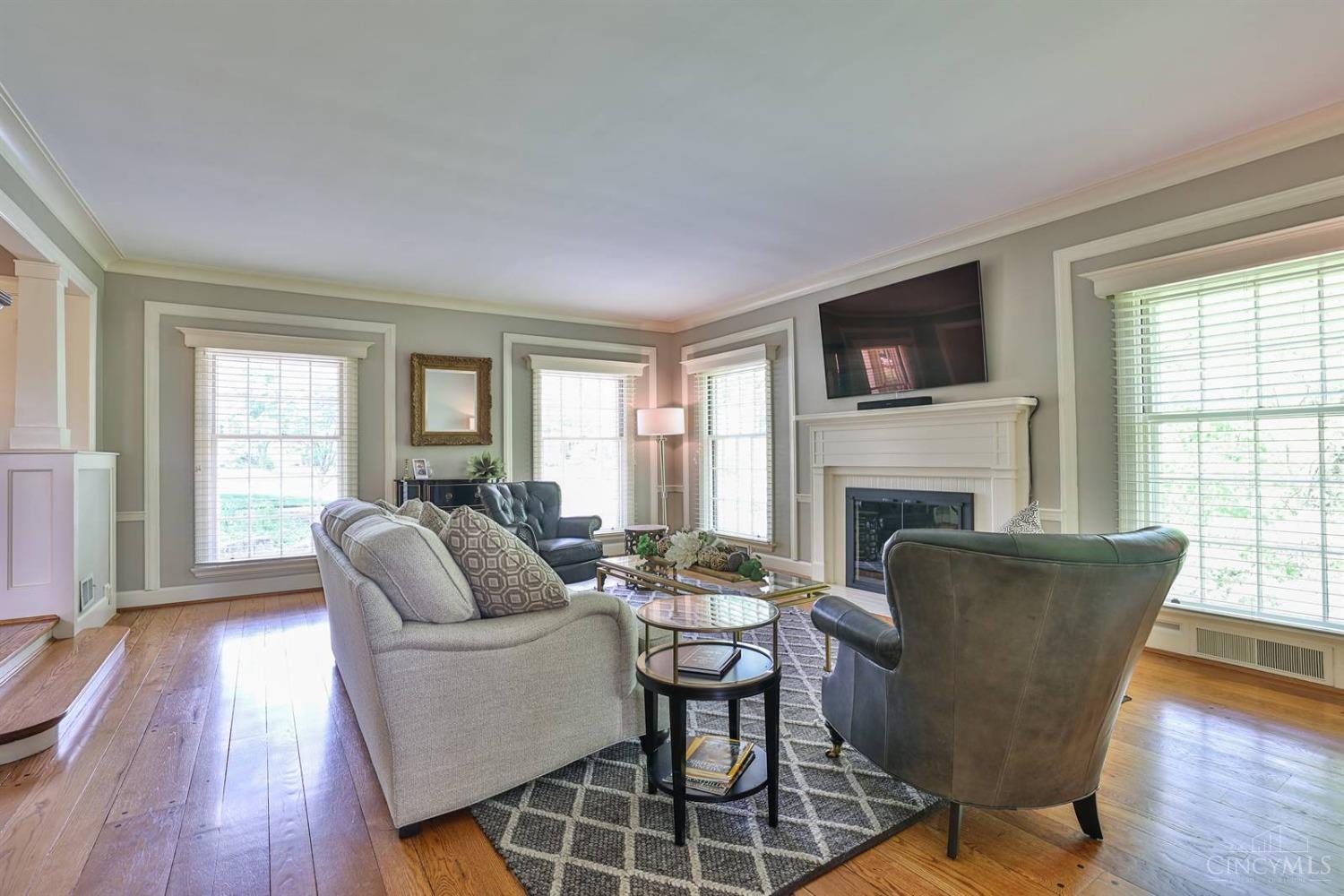 930 Edwards Road Cincinnati, OH 45208 - Photo 6 of 60 Gallery Image 6