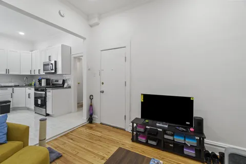 $849,000 | 477 Mercer Street, Jersey City, NJ 07306