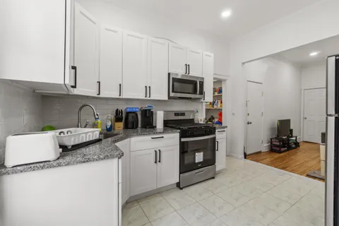 $849,000 | 477 Mercer Street, Jersey City, NJ 07306