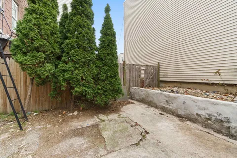 $849,000 | 477 Mercer Street, Jersey City, NJ 07306