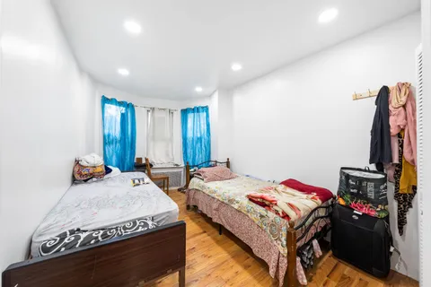 $849,000 | 477 Mercer Street, Jersey City, NJ 07306