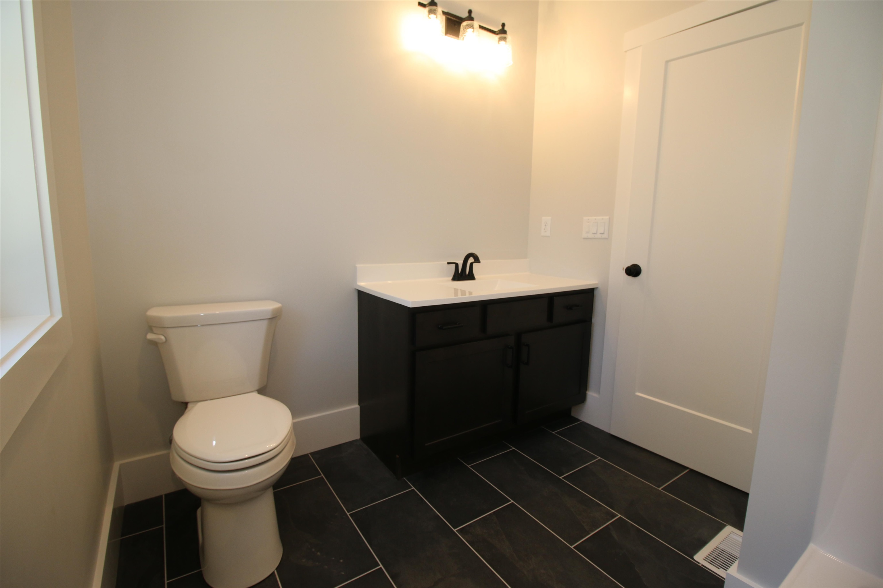 21 Ruonala Road, Unit 52931 Milford, NH 03055 - Photo 16 of 33