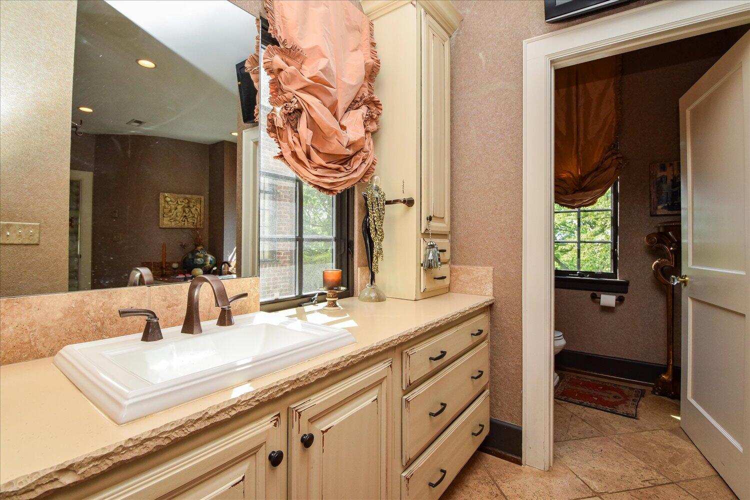 2412 Robin Hood Road Southeast Roanoke, VA 24014 - Photo 24 of 59 18-2412 Robin Hood-19