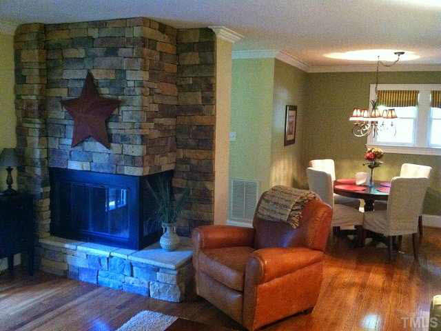 818 Bryan Street Raleigh, NC 27605 - Photo 3 of 12 Photo 3
