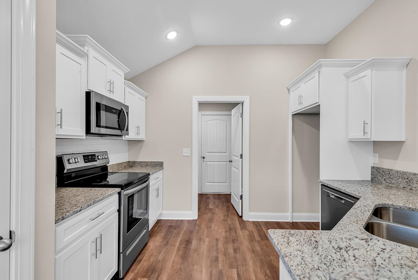 1640 Little Buck Road Conway, SC 29527 - Photo 28 of 37 Gallery Image 28