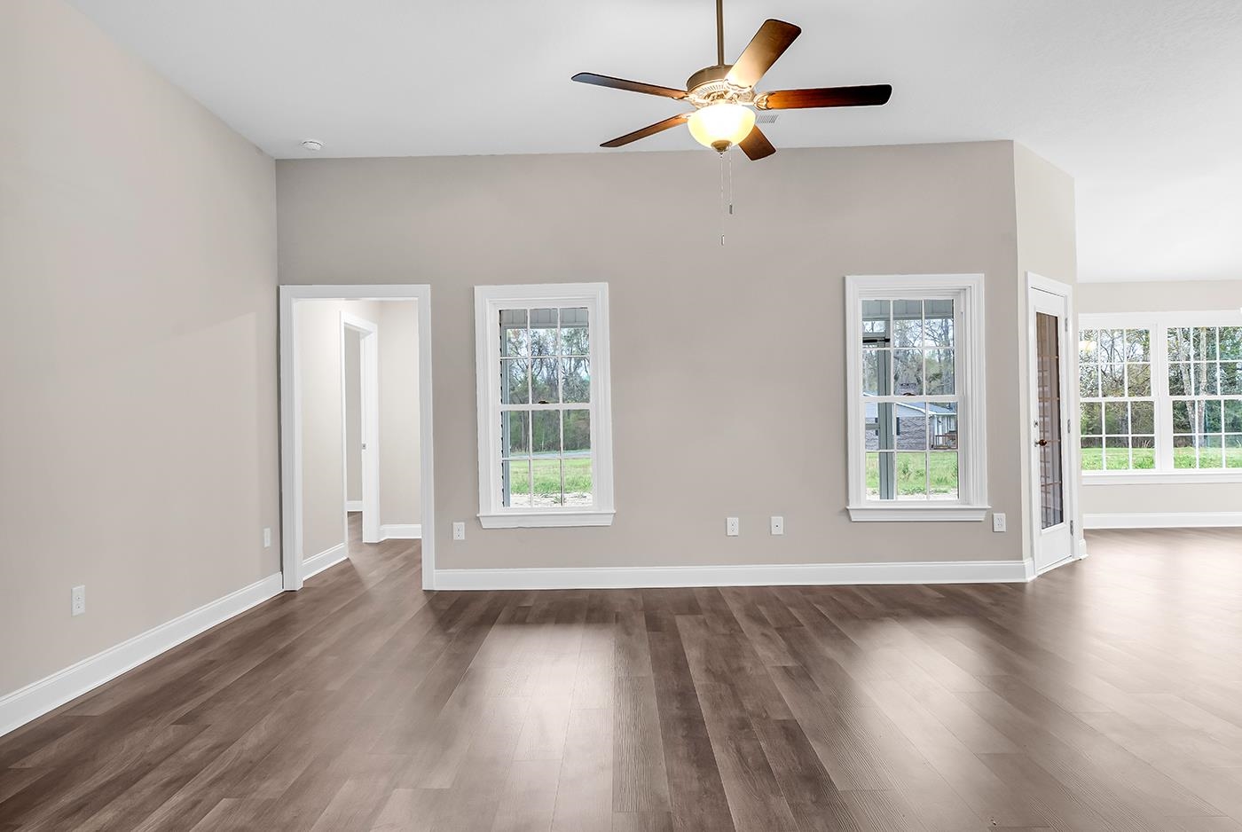 1640 Little Buck Road Conway, SC 29527 - Photo 3 of 37 Gallery Image 3