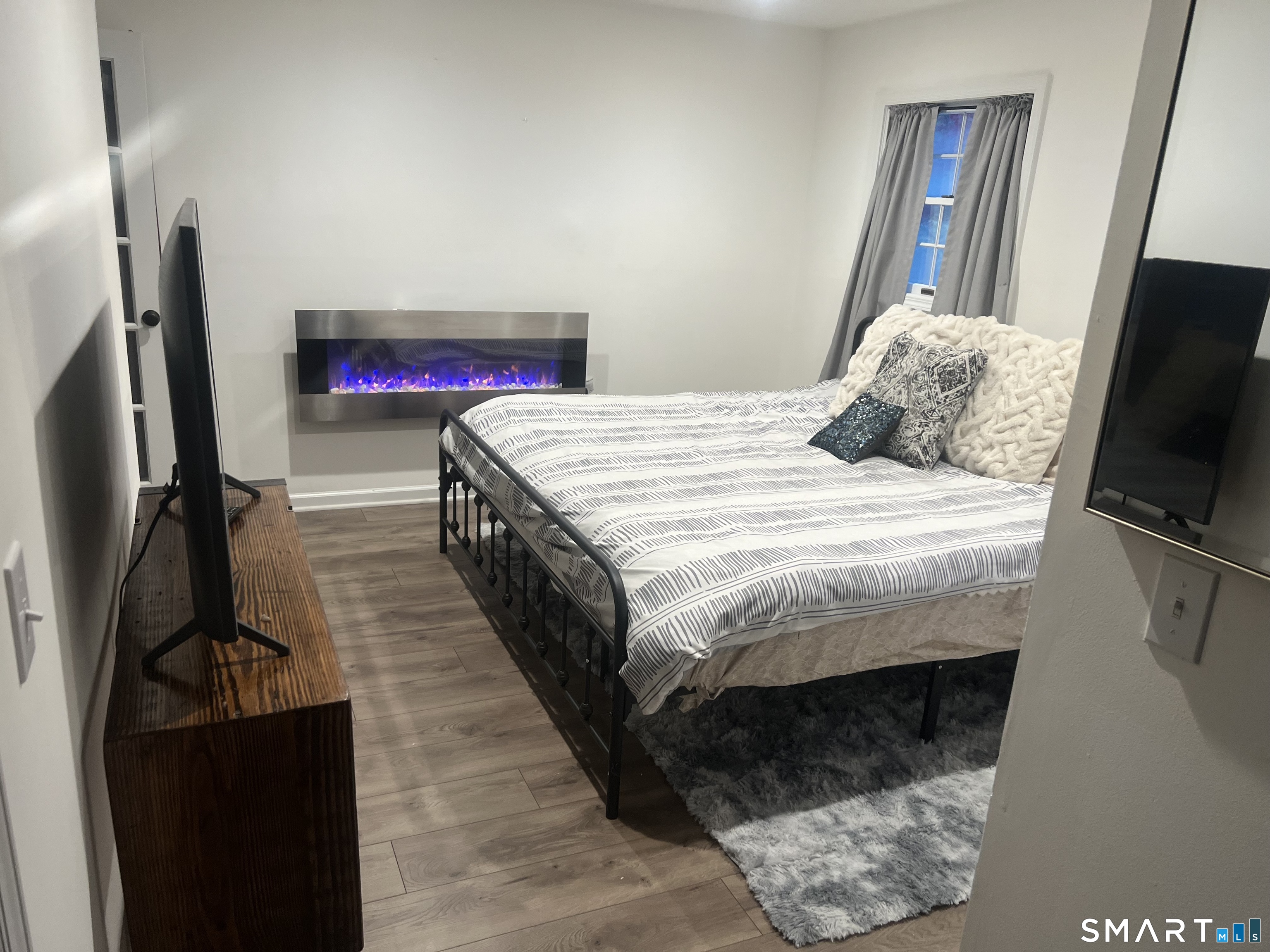 11 Eastwood Road Norwalk, CT 06851 - Photo 14 of 31