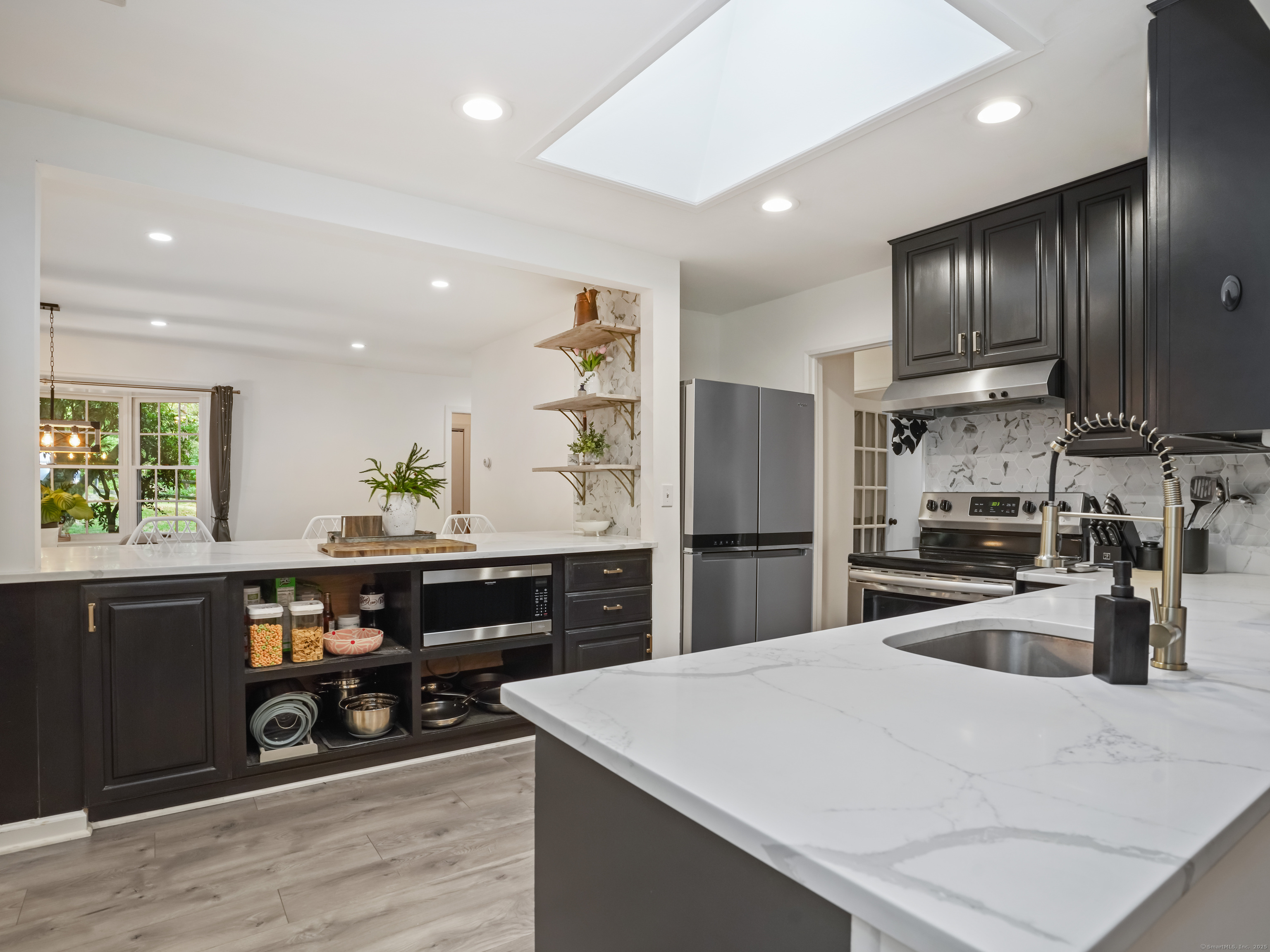 11 Eastwood Road Norwalk, CT 06851 - Photo 10 of 31