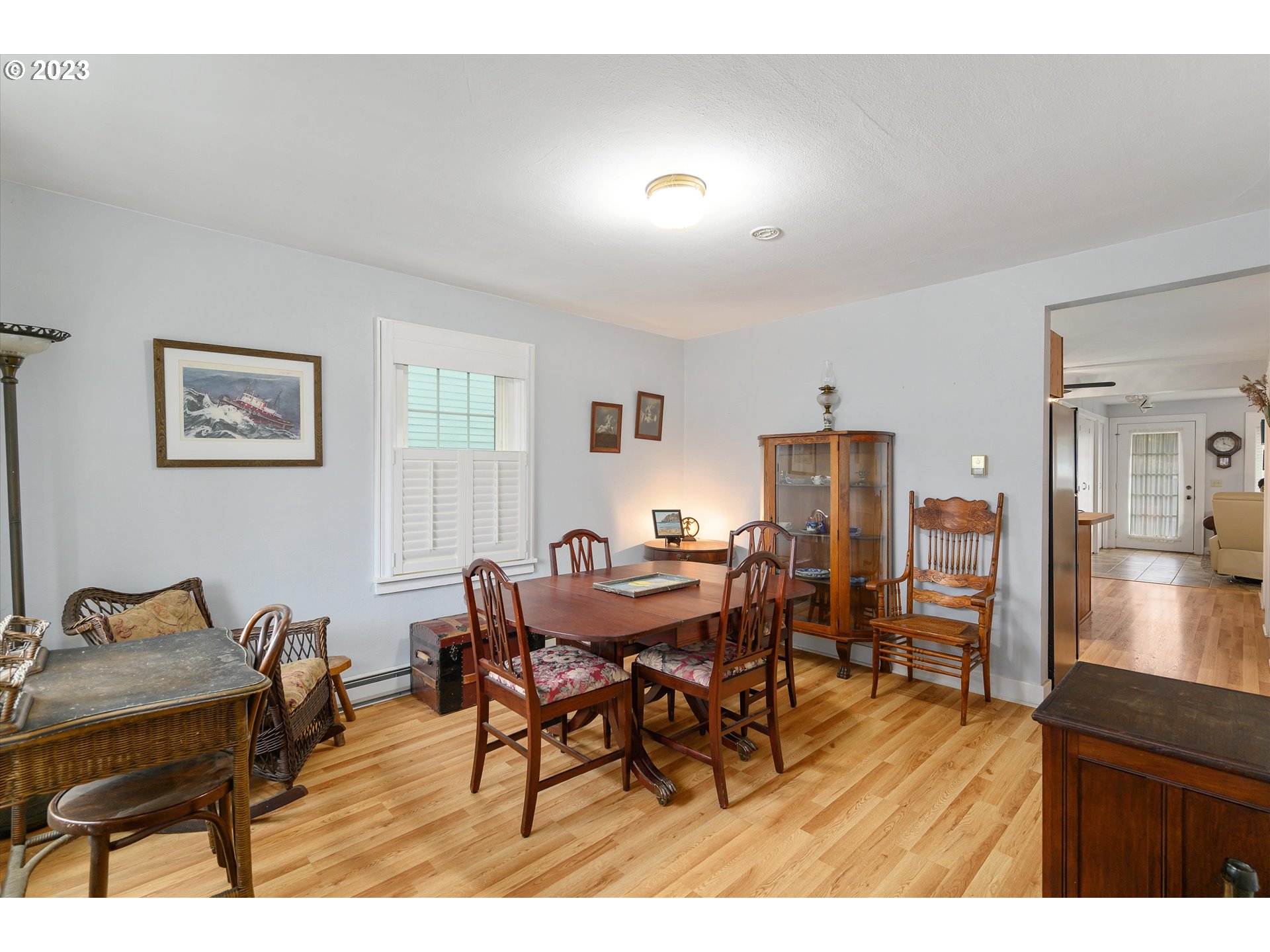 553 Southwest Clay Street Dallas, OR 97338 - Photo 7 of 33 a view of a dining room with furniture