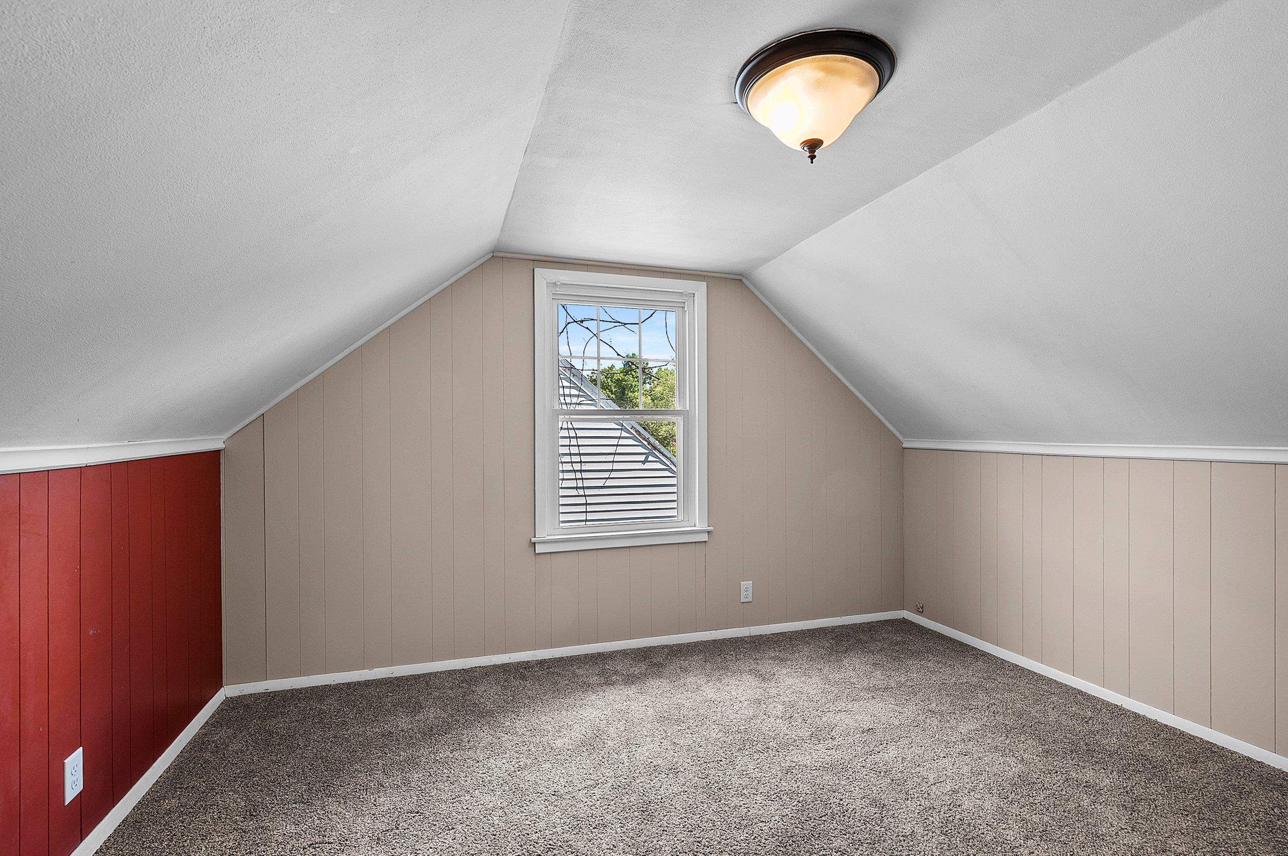 2214 North Division Street Appleton, WI 54911 - Photo 28 of 51