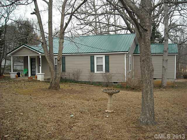 2254 Sunshine Road Lancaster, SC 29720 - Photo 2 of 16