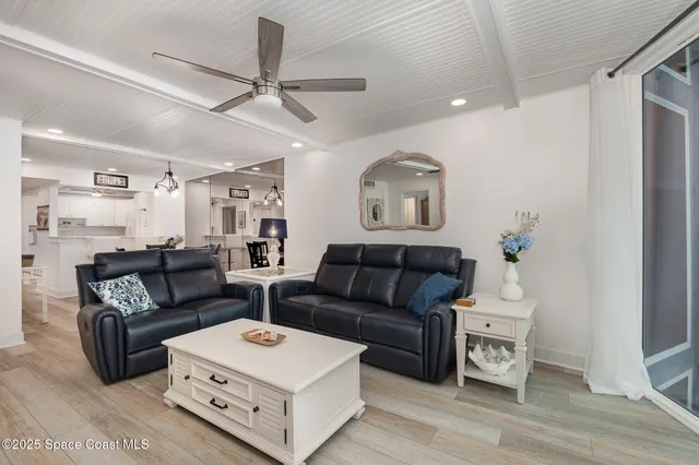 $3,300 | 1175 Florida A1A, Unit 606, Satellite Beach, FL 32937