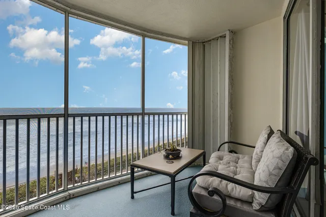 $3,300 | 1175 Florida A1A, Unit 606, Satellite Beach, FL 32937