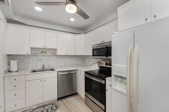 $3,300 | 1175 Florida A1A, Unit 606, Satellite Beach, FL 32937