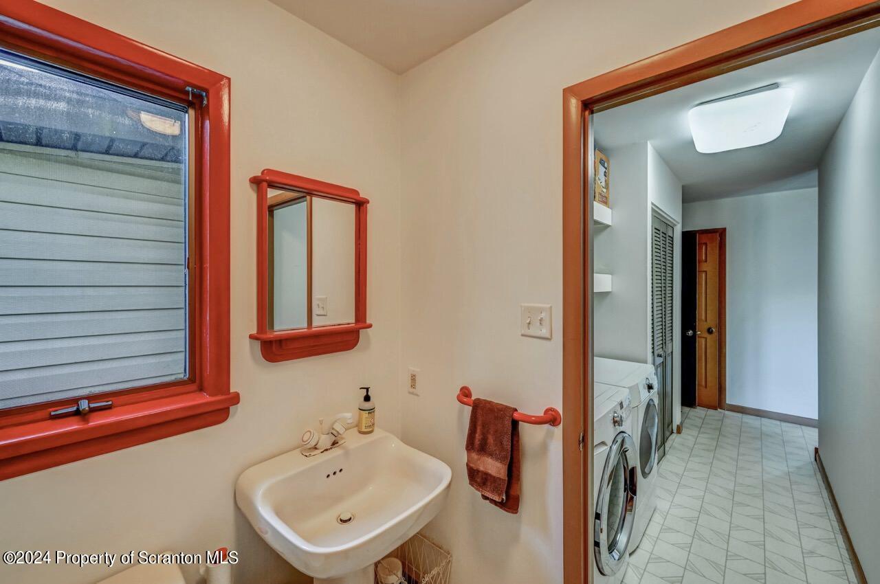1572 Summit Lake Road Clarks Summit, PA 18411 - Photo 23 of 76 Gallery Image 23