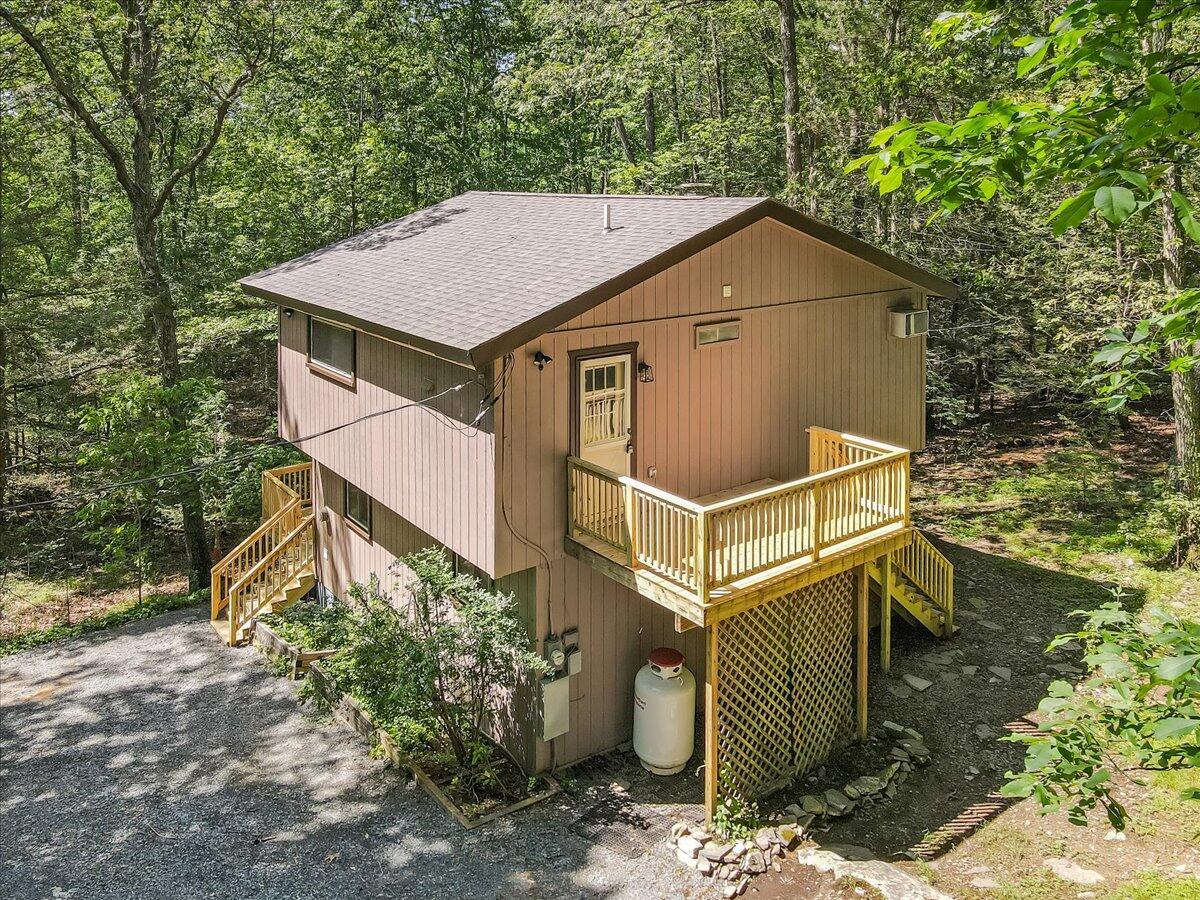 169 Sportsmen Drive Cresco, PA 18326 - Photo 35 of 61 08-Photo Jun 19 2025, 3 12 29 PM