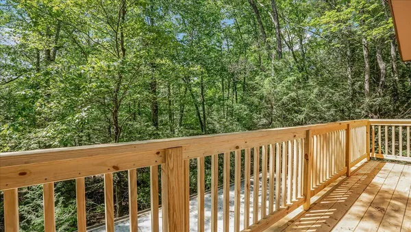 $335,500 | 169 Sportsmen Drive, Cresco, PA 18326