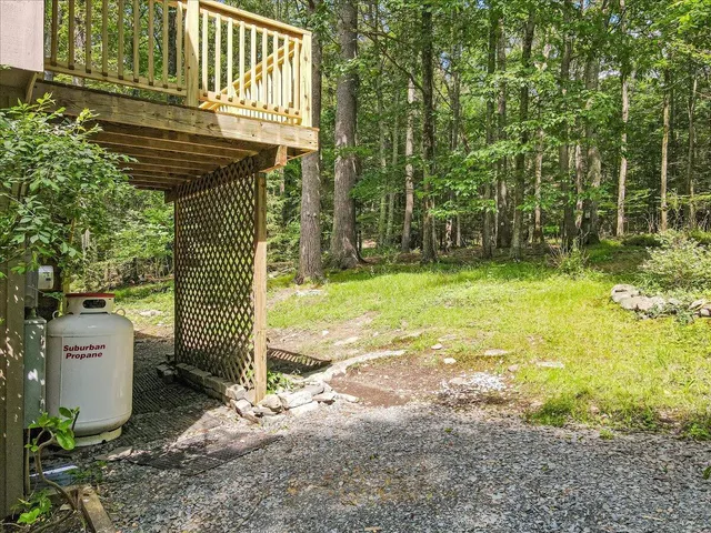 $337,000 | 169 Sportsmen Drive, Cresco, PA 18326